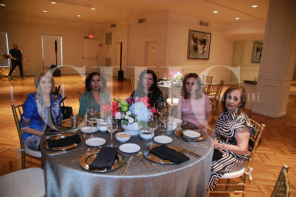 María Eugenia Dieck, Karmen Manllo, Leticia Manllo de Santos, Jelud Manllo de Treviño, Dianan Manllo de García