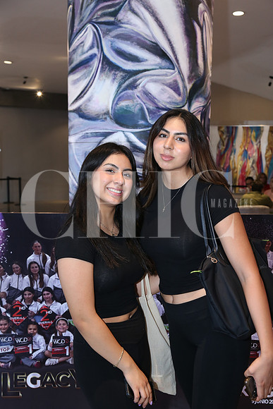 Renata Pineda y Ana Pineda 1