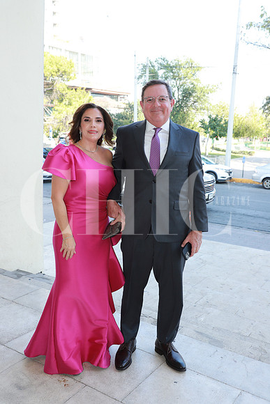 Mariela Hinojosa de Paramo y Pablo Paramo 0