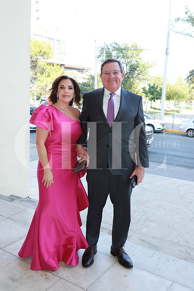 Mariela Hinojosa de Paramo y Pablo Paramo 1