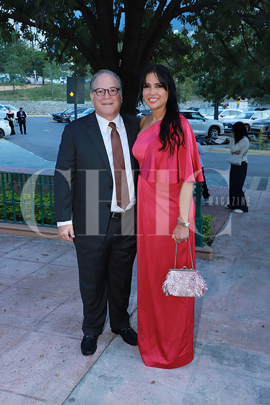 Francisco Paredes y Elisa Sáenz de Paredes 0