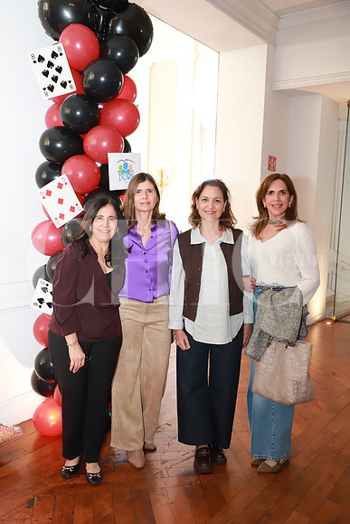 María Elena Fernández, Catalina Carrillo de Garza, Nelva Ramírez de Garza y Lolina Ordaz1