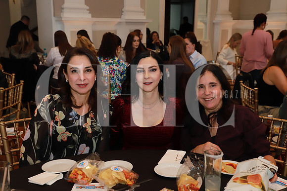 Claudia Castillo de Herrera, Marisa Arguello de Laguera y María Elena Fernández de Coronado 0