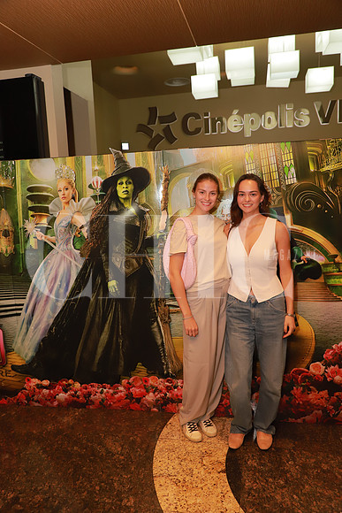 Cristy Garza y Ale Gracia 2
