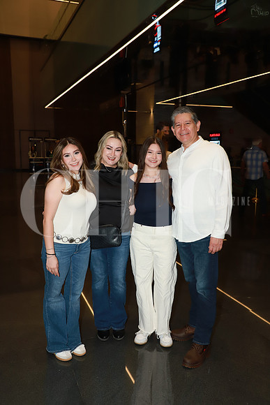 Galilea Narvaez, Adriana Castillo, Jeovana Narvaez y Sergio Narveaz0