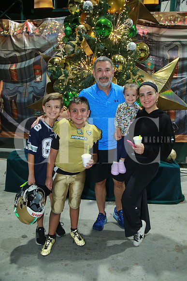 Ricardo Axel Saucedo, Romeo Saucedo, Ricardo Saucedo, Romina Saucedo y Priscila Lozano (2)