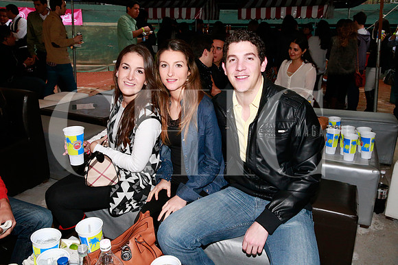 Mariana Bueno, Lisa Inzunza y Guillermo Bueno