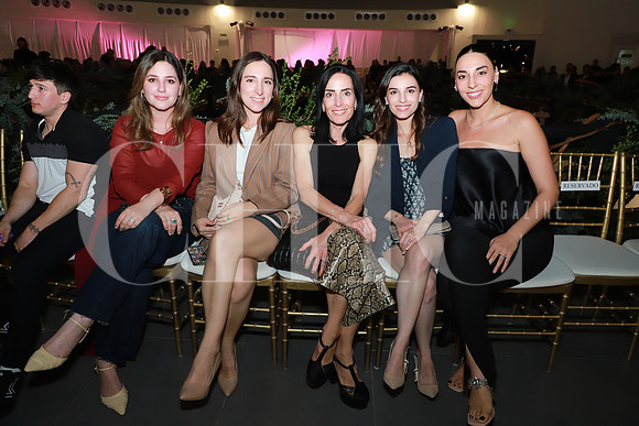 Paola Safi, Raquel Safi, Marisa de Safi, Vanesa Safi y Viviana Safi 1