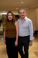 Diana González de González y Ruperto González