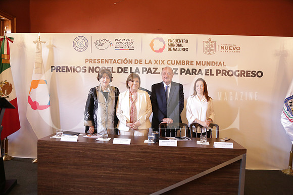 Sofia Leticia Morales, Cristina González, Javier Navarro y Maricarmen Martínez6