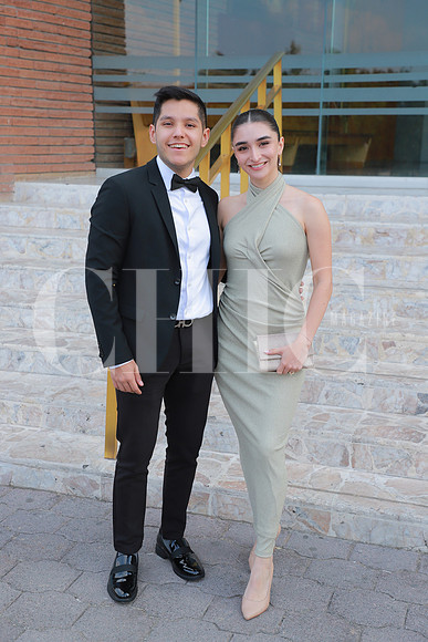 Luis León y Violeta Valdez 1