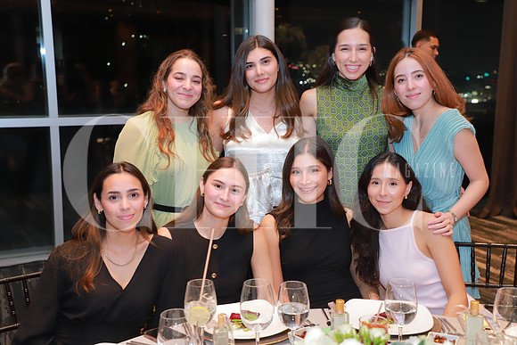 Paloma Llaguno, Rebeca Alvarez, Sofia Sanchez, Carolina Gutierrez, Valeria Miramontes, Michelle Gonzalez, Tabata de Miquel y Eugenia Ramirez 1