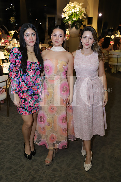 Sofia Mendez, Paulina Mendez y Eugenia Gonzalez 1