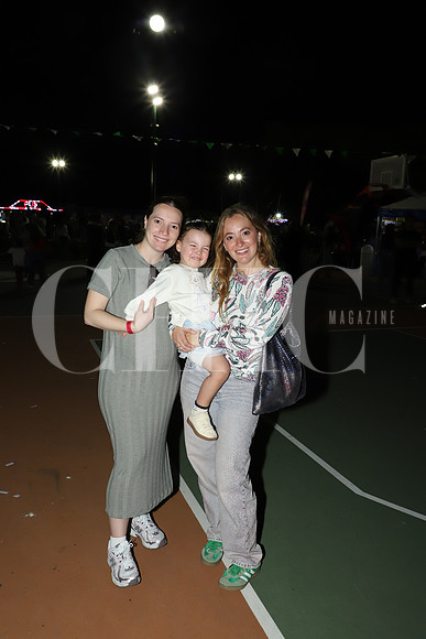 Mariana González, Sofia Cueva y Myrna González de Pérez Salinas 0