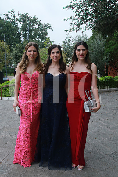 Ana Paola Benavides, Nora Gutiérrez de Benavides y Veleria Benavides