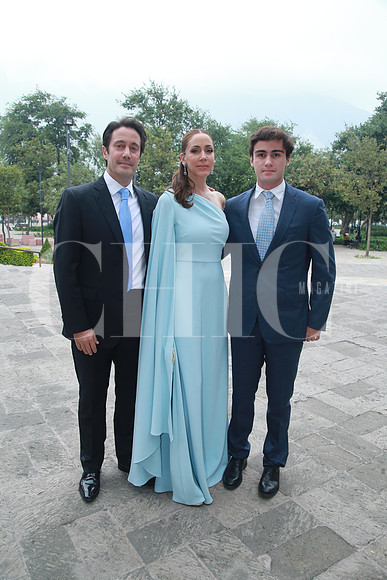 José Betanzo, Silvia Fernández de Betanzo y Dario Betanzo.