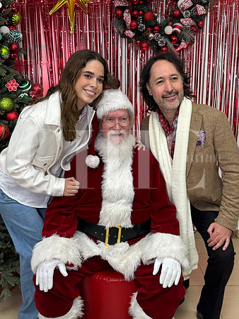 (foto cortesia) Mariana Matutes, Santa Claus y Alejandro Campbell