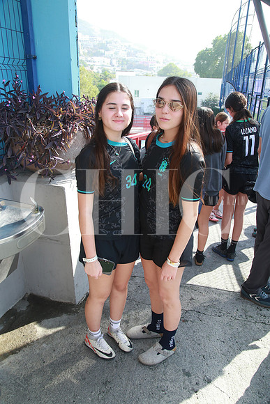 Maxima Salabru y Valentina Martínez (3)
