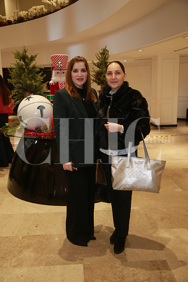Aranzazu Olea y Brenda Pérez (2)
