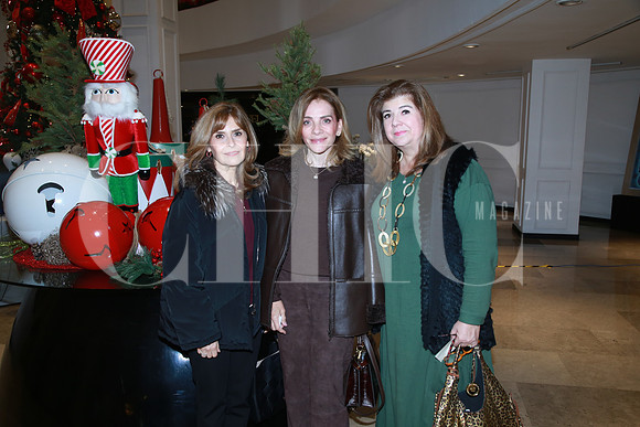 Cecilia Reyes, Maruca Méndez y Bulli de Fernández