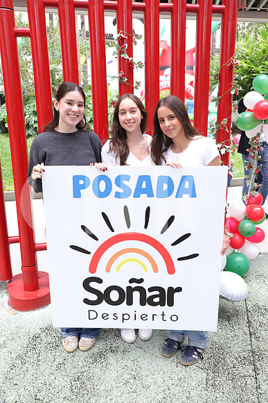 Paulina Espinosa, Carola Martinez y Ana Dapaz 2