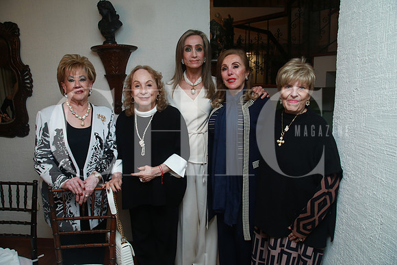Graciela de Tancredi, Aurora Cantú de Cagnasso, Alexandra Castro, María Esther Assad de Bichara y Rosy Cabrera