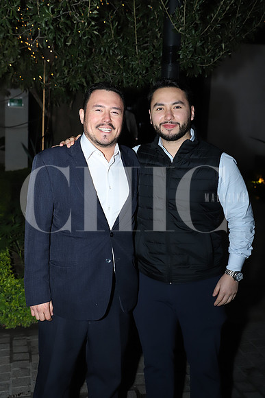 Adrian Murreta y Sebastian Sereno 0