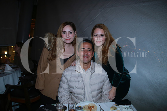 Deborah Pierce, Olarlando Loredo y Lily Pierce (2)
