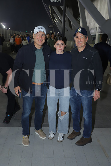 Alvaro Barrera, Jimena Ortiz y Ernesto Ortiz (3)