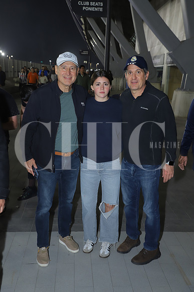Alvaro Barrera, Jimena Ortiz y Ernesto Ortiz (2)