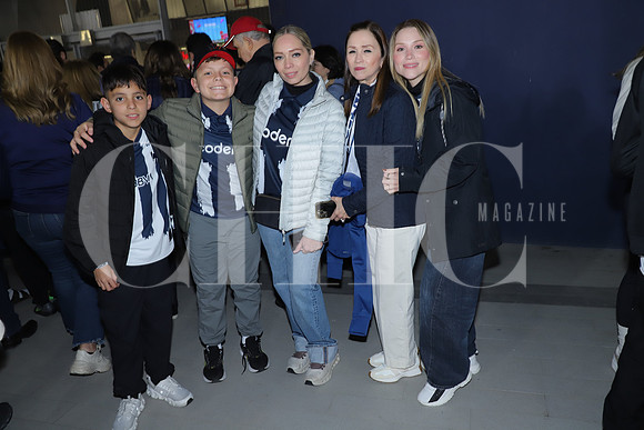 Edgar Almaguer, Ivan Salazar, Leslie Cortés, Nelly Lara y Ana Cortés (1)