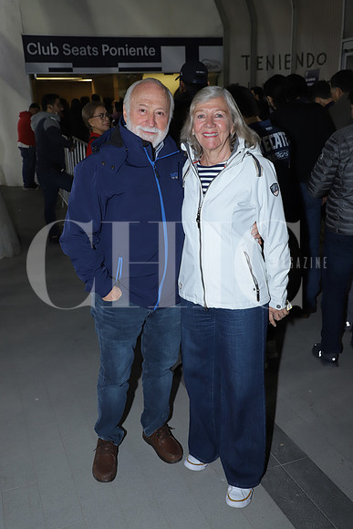 Roberto Cavazos y Dorothy Cavazos