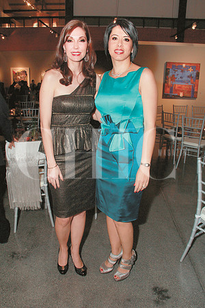 Laura Garza de Garza y Mily Batarse de Ibarra (1)