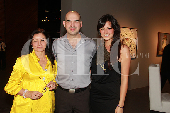 Luz María Vales de  Garza, Camilo Garza y Gabriela Rota (2)