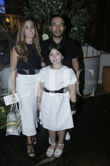 Lily Alcocer de Guajardo, Noé Guajardo y María Loreta Guajardo
