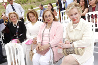Homenaje a poesia Paseo de la Mujer