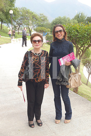 Sulema Villaseñor y Marcela Villaseñor de Yarte (1)