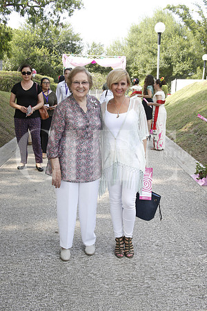 Beatriz Bazán de Vaquero y Marcela Garza de Vaquero