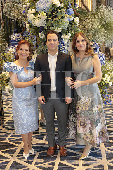 Maru Barcena de Guevara, Rodrigo Guevara y Grace