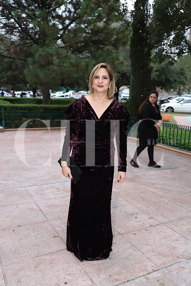 Rebeca Trad 0
