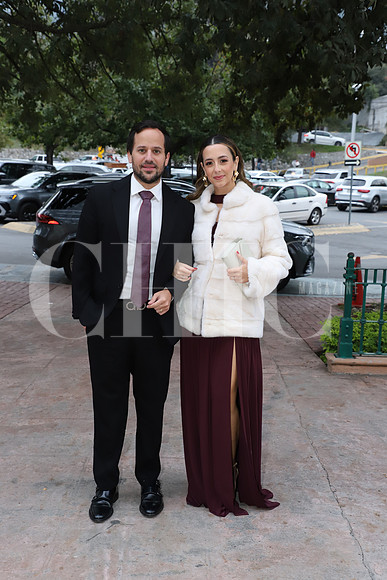 Miguel Fernández y Sabrina Ortiz 0
