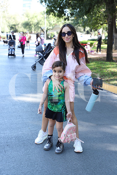 Noa Solomon y Ely Solomon 0