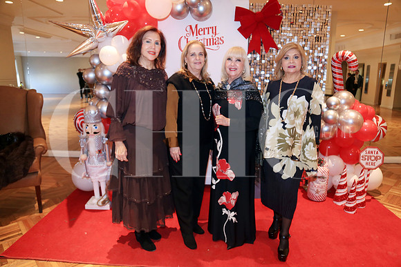 Martha Rangel, Claudia Angulo de Parga, Coty Calderón y Claudia Chávez de Garcia
