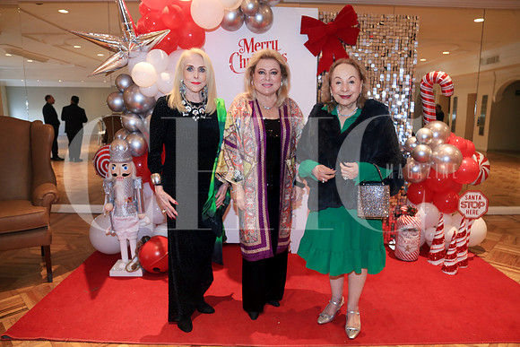 Tey González de Salas, Marian Benavides y Aurora Cantú de Cagnasso (2)