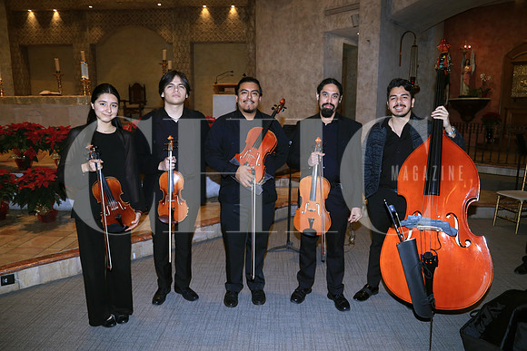 (integrantes del ensamble) Heidi Diáz, Christian Acosta, Julián Quiroz, Alexey Grimaldo, Pedro Sandoval y Juan carlos Gallegos (2)