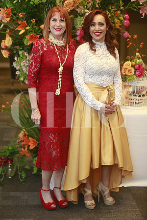 Beatriz Zepeda y Julieta Coello de Salinas