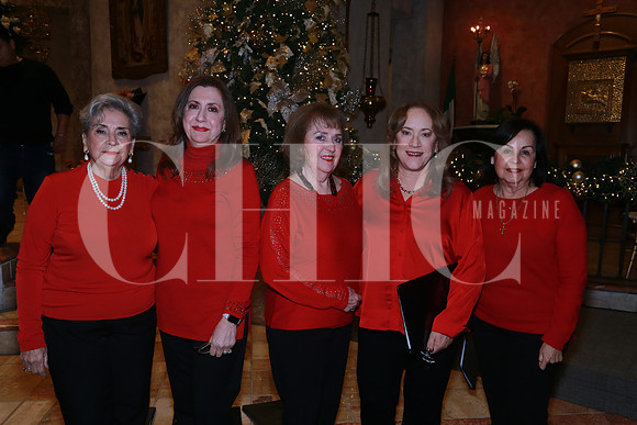 Rosa Elia de Garza, Bertha Guerra, Patricia Fernández, Lisa Grovien y Magdalena Garza