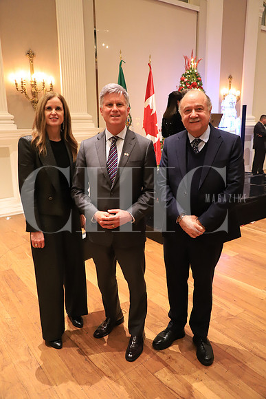 Annabelle Larouche, Cameron McKey y Javier Navarro 2