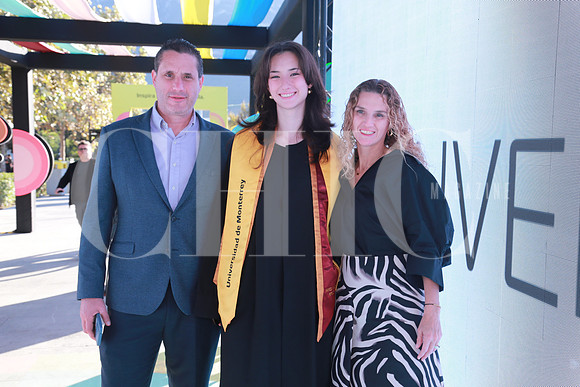 Antonio Valdés, Marcela Valdés y Marcela Portillo