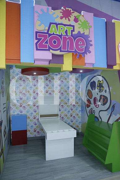 Aspectos de interiores y areas de Rock n Play (36)